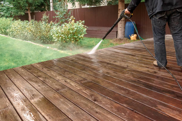 Best Animal Enclosure Cleaning  in River Oaks, TX
